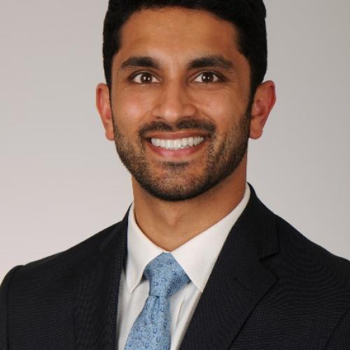 Dr. Julian Amin headshot