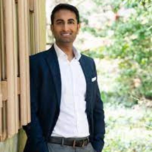 Dr. Neil Vadhar headshot